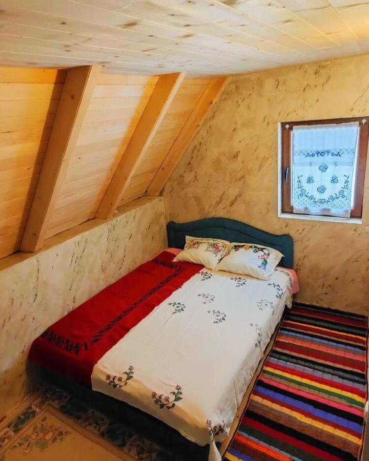 Konak Mara- Komovi Andrijevica Buitenkant foto